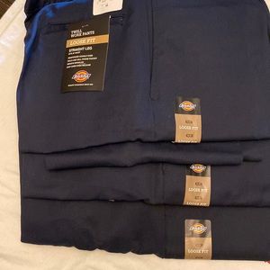 All 3 pair sold together Dickies Loose fit straight leg pants🔥lot of 3 w42xL30